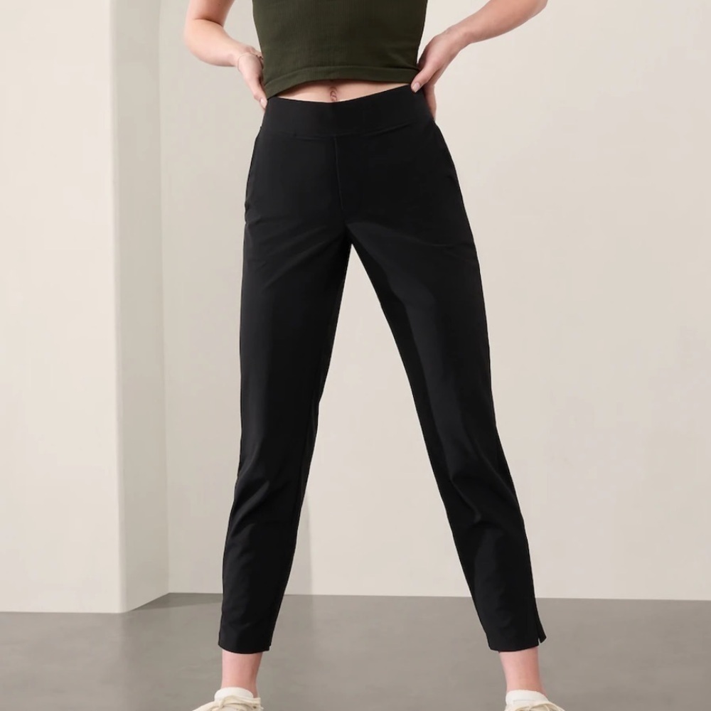 Athleta Brooklyn textured Mid rise ankle black light weight pants Sz-6 Q5